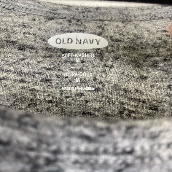 Old Navy Men's Striped Medium Tanktop Shirt Top - Picture 3 of 3